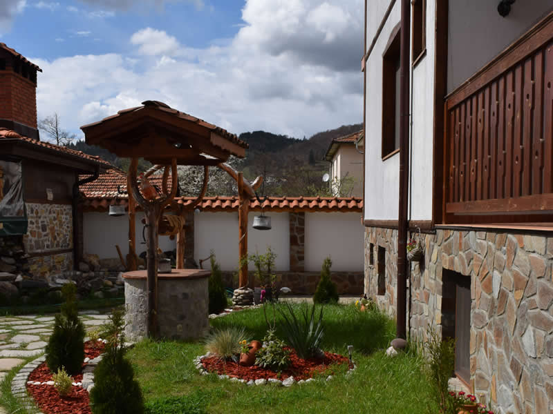 Hotel Rodopski Rai village of Smilyan